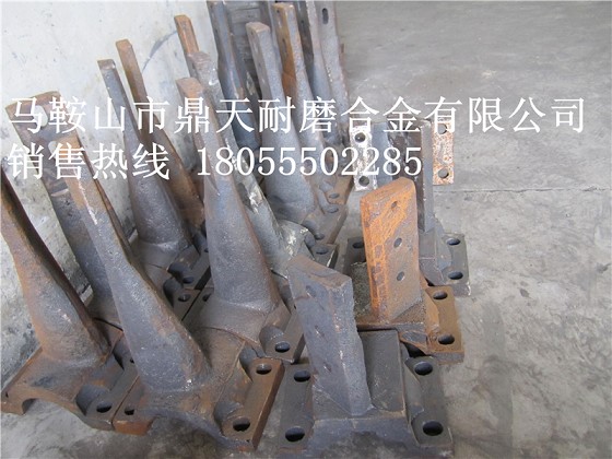 韶關(guān)新宇750強制式攪拌機端襯板、中葉片、側拌葉廠(chǎng)家直銷(xiāo)